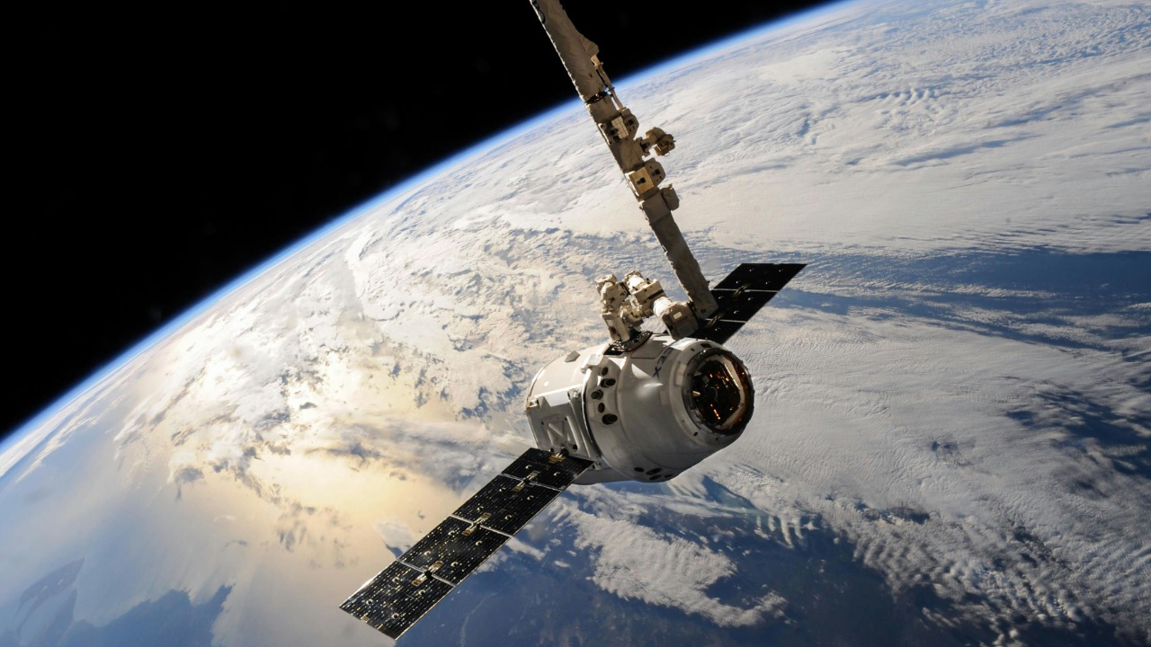 SpaceX/Pexels