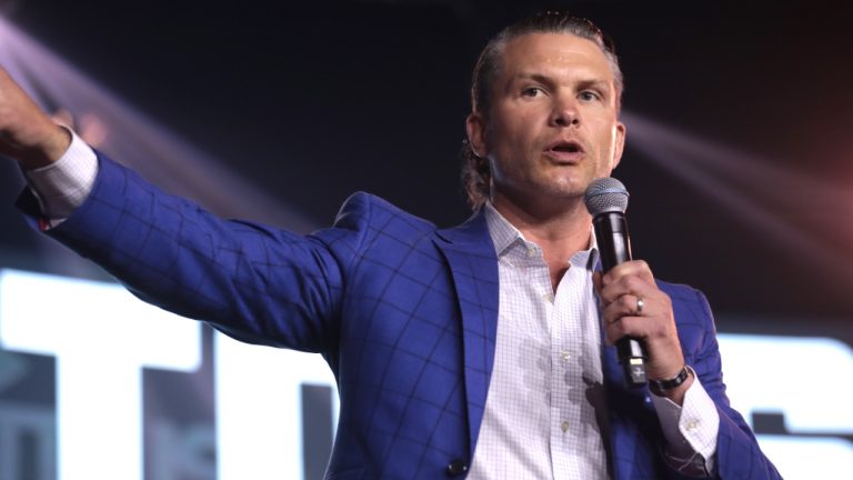 Image Credit: Gage Skidmore from Surprise, AZ, United States of America - CC BY-SA 2.0/Wiki Commons