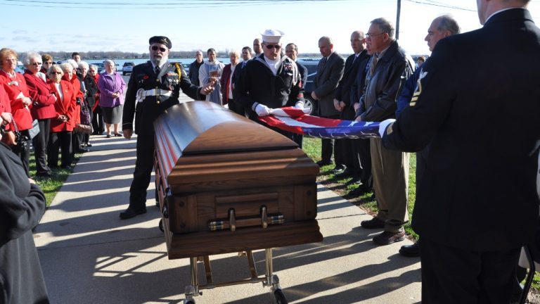 Image Credit: Official Navy Page from United States of America Lt. j.g. Kristine Volk/U.S. Navy - Public domain/Wiki Commons